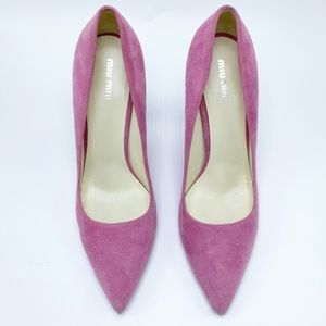 Miu Miu 🩷 size 8.5 EU 38.5 Baby Pink Suede Pumps/ Heels